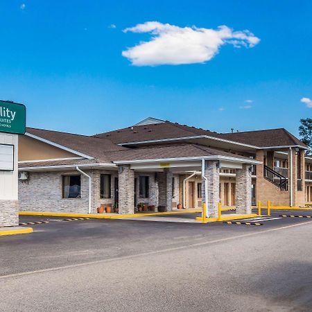 Quality Inn & Suites Suffolk Exterior photo