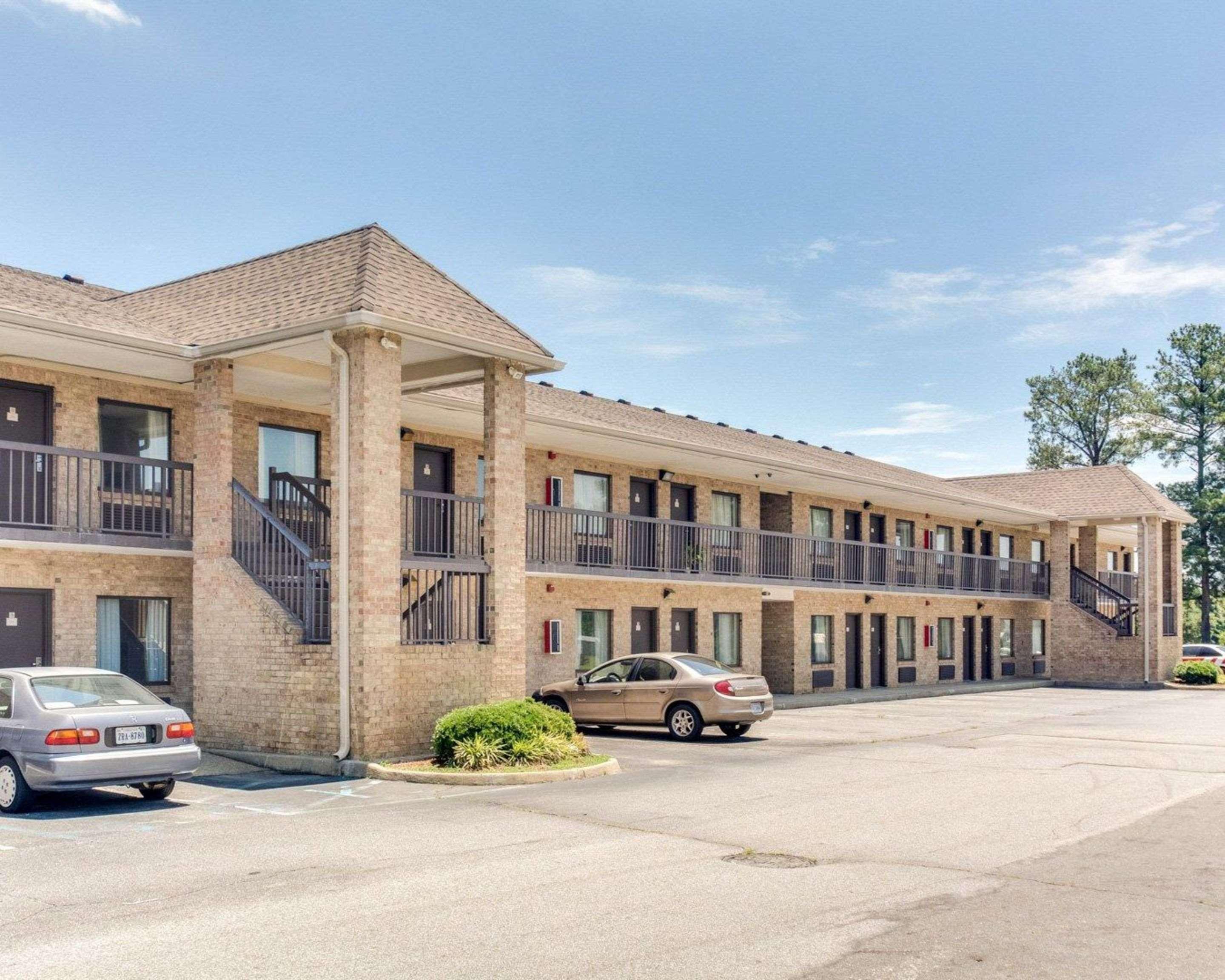 Quality Inn & Suites Suffolk Exterior photo